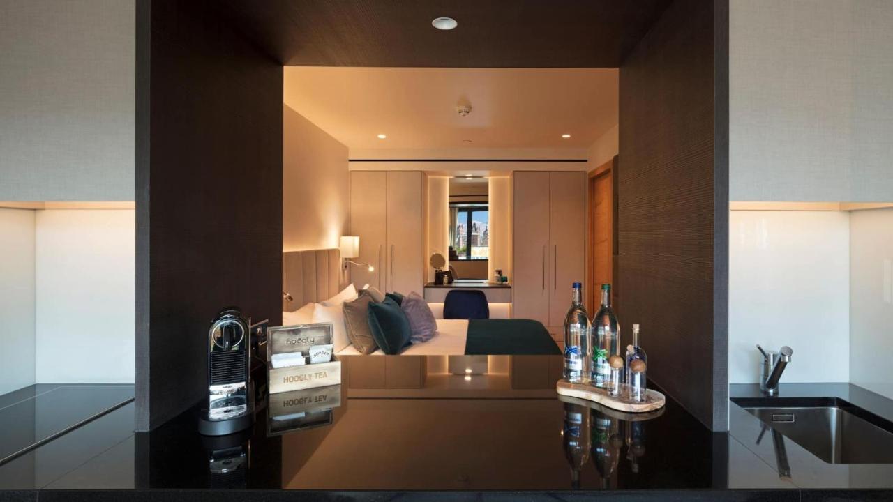 Executive Suite Kitchen,1317336067:JPEG