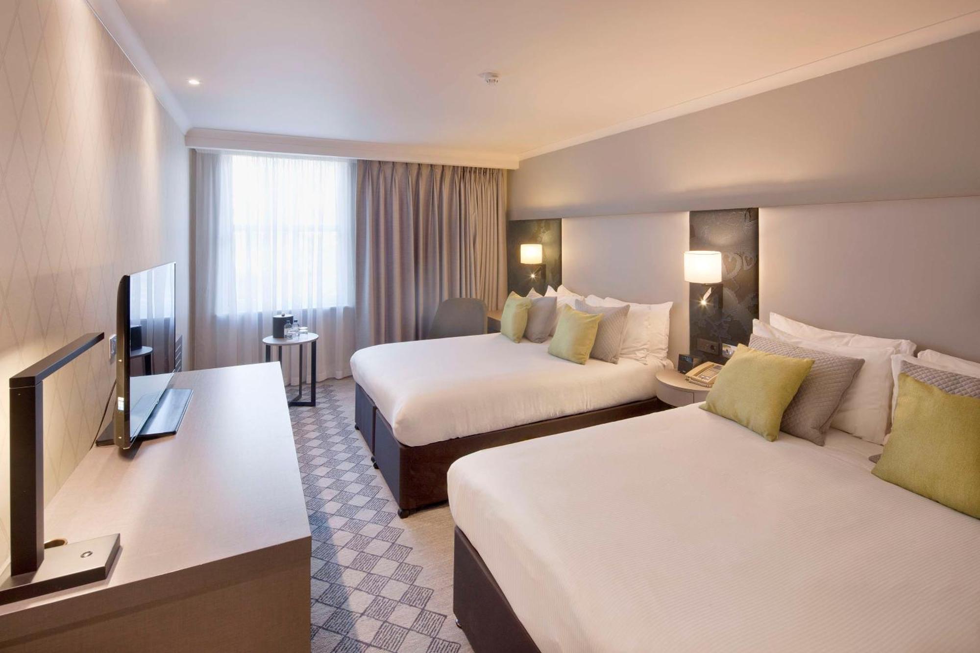 Deluxe Doppelzimmer mit 2 Doppelbetten