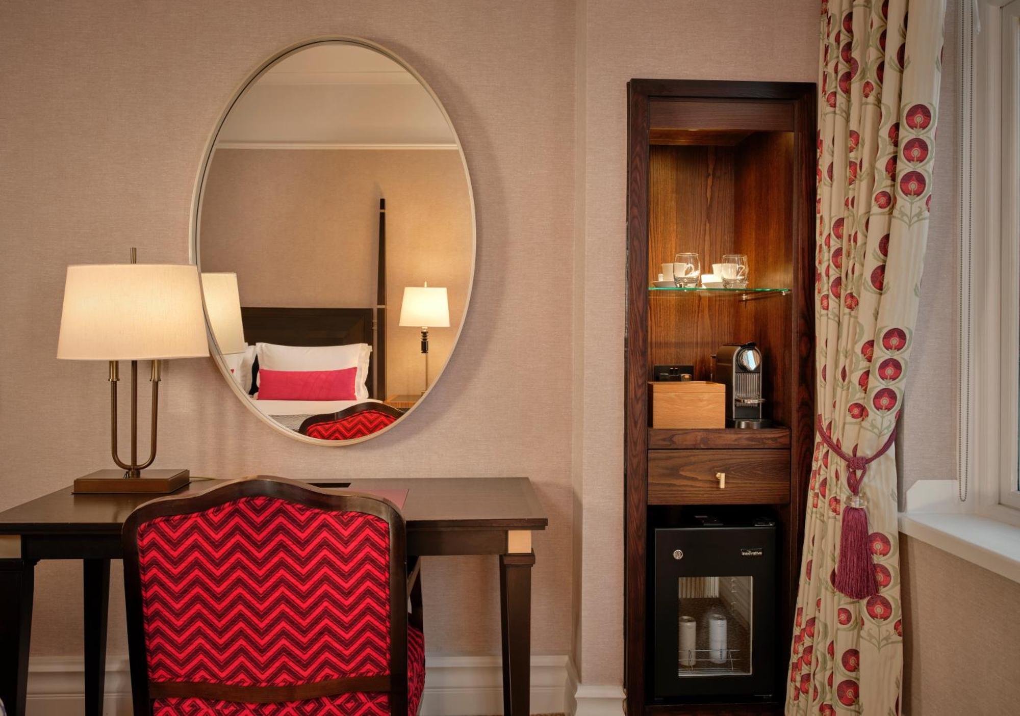 Größeres Executive Zimmer mit 1 Kingsize-Bett
