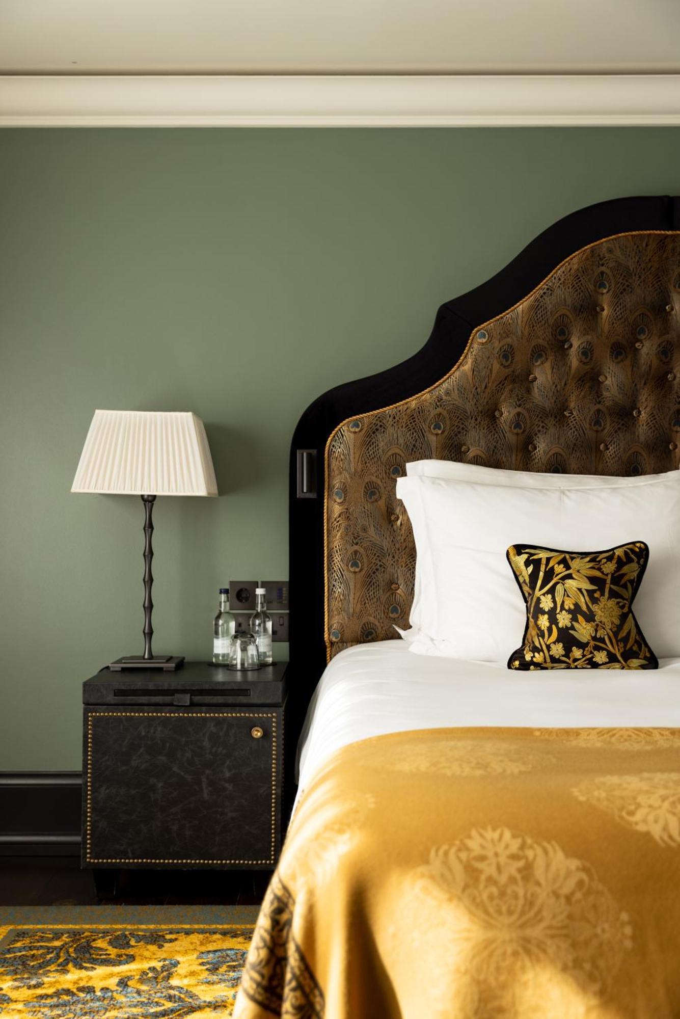 Deluxe Zimmer mit Kingsize-Bett