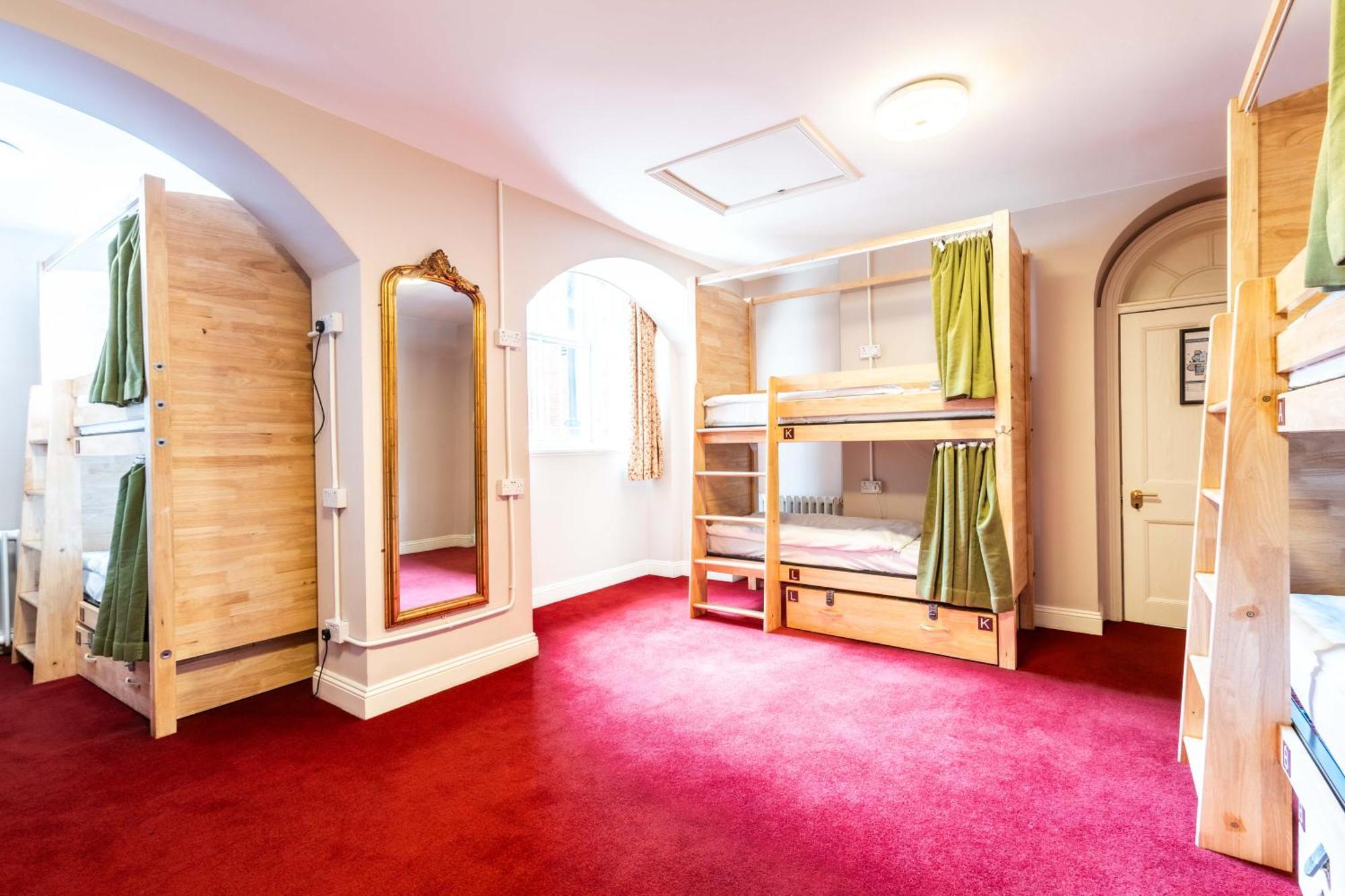 Bed 12-Bed Female only Dormitory Room