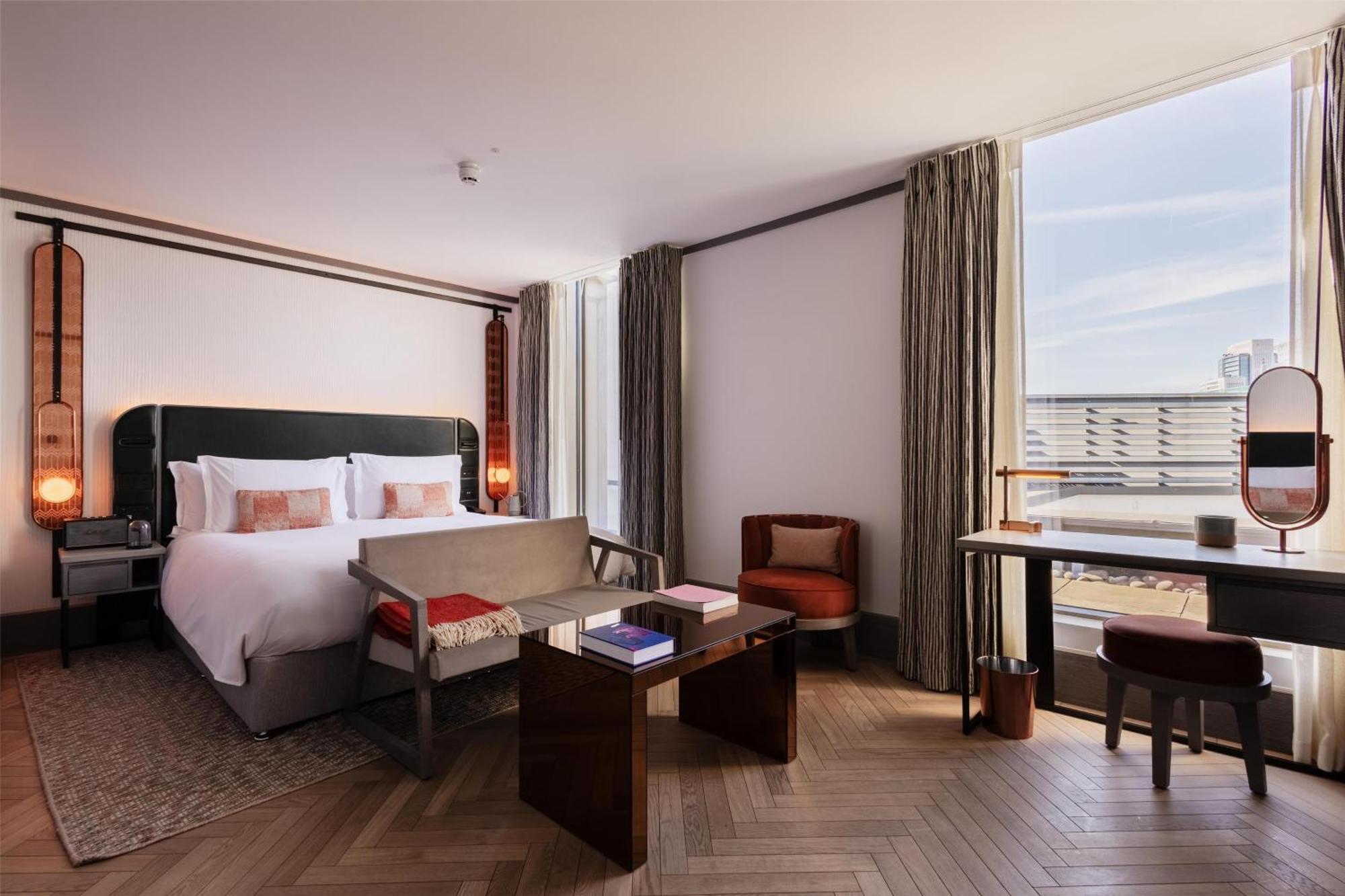 Superior Zimmer mit Kingsize-Bett