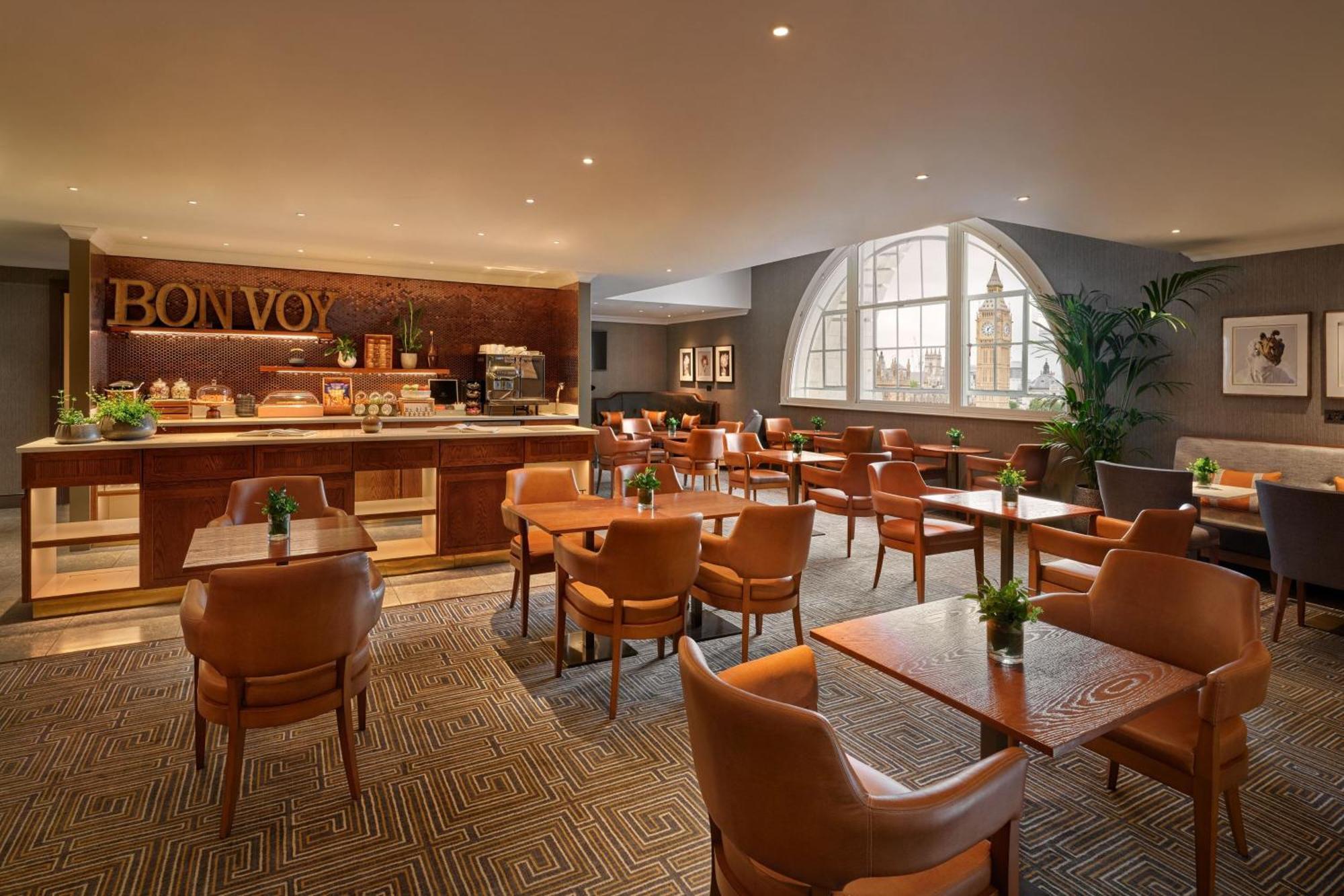 Executive Room Lounge Access