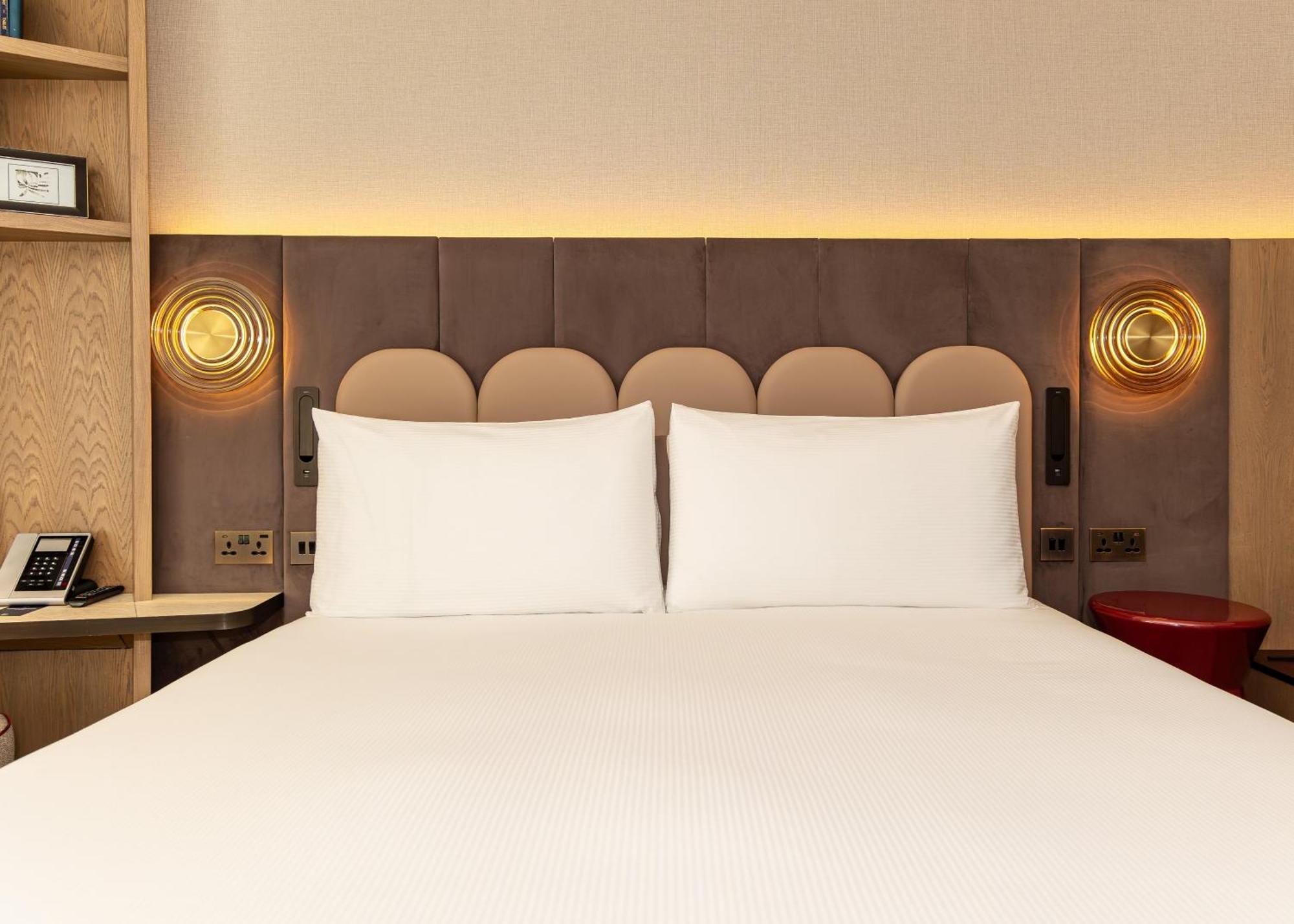 Deluxe Turmzimmer mit Kingsize-Bett
